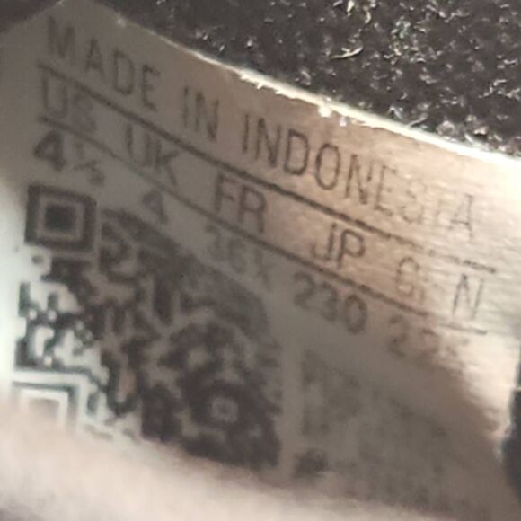 Adidas Kid's Ownthegame 2.0 Core Black/White/Turbo GZ3379 US 4.5 - Picture 10 of 10